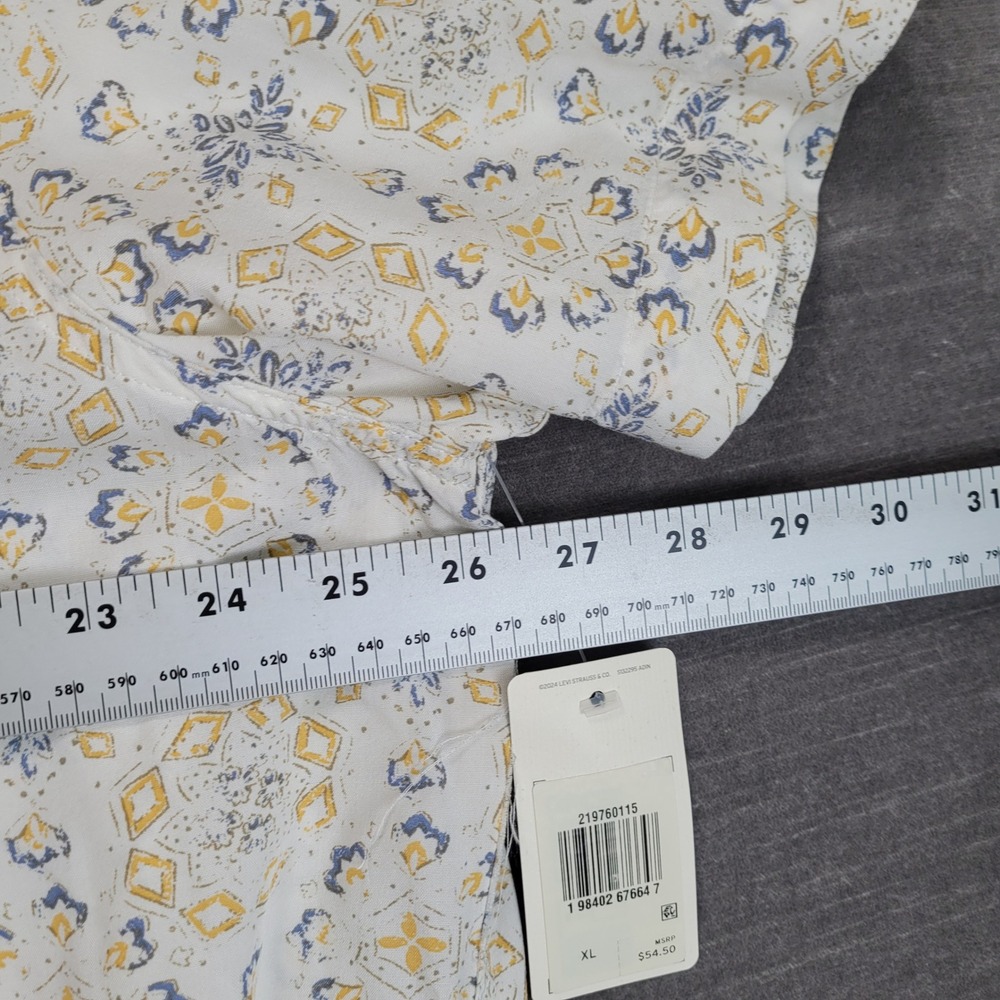 Levis Classic Camper Shirt Mens XL Relaxed Fit White Blue Yellow Geometric New - Picture 8 of 8